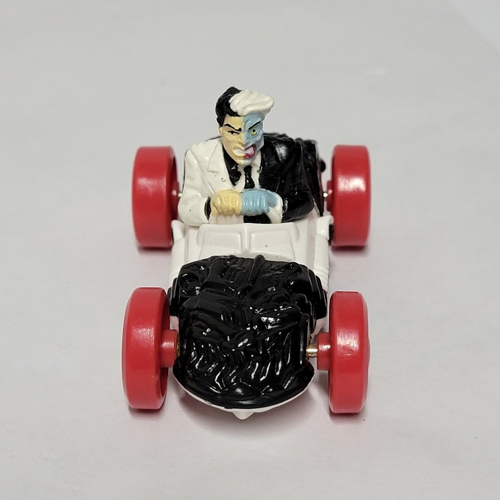 1993 DC Comics Two‎ Face Pull Back Racer Toy Car